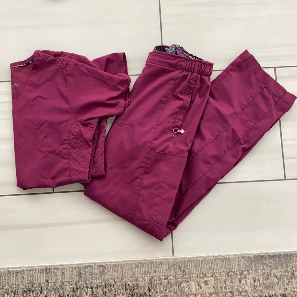 Vera Bradley Wine scrubs